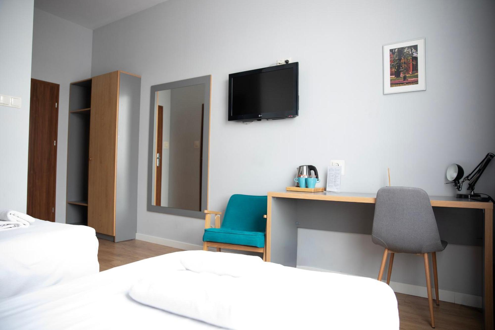 Adler Bed&Breakfast Apartment Lodz  Exterior photo