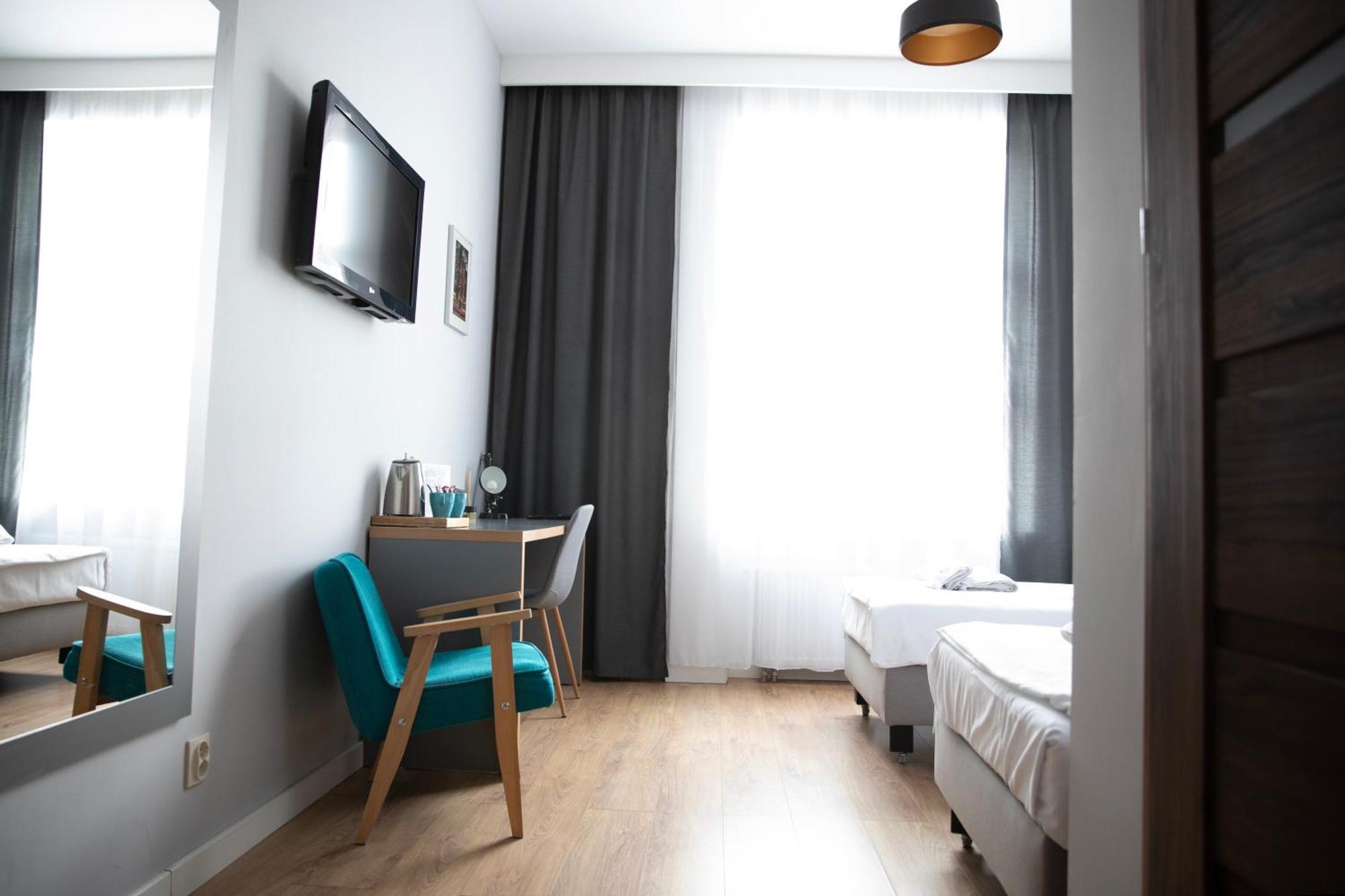 Adler Bed&Breakfast Apartment Lodz  Exterior photo
