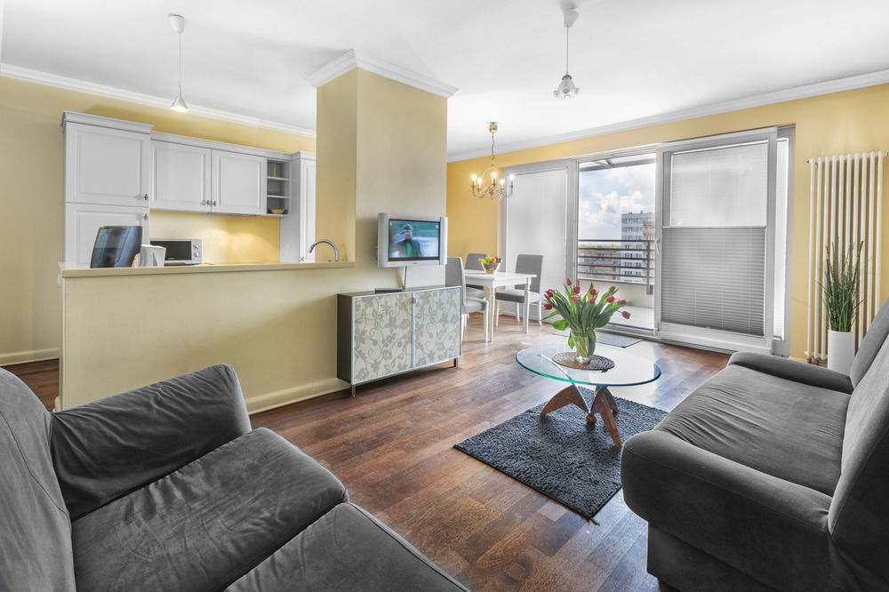 Adler Bed&Breakfast Apartment Lodz  Exterior photo