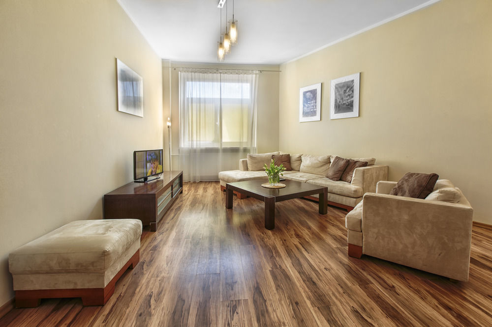 Adler Bed&Breakfast Apartment Lodz  Exterior photo