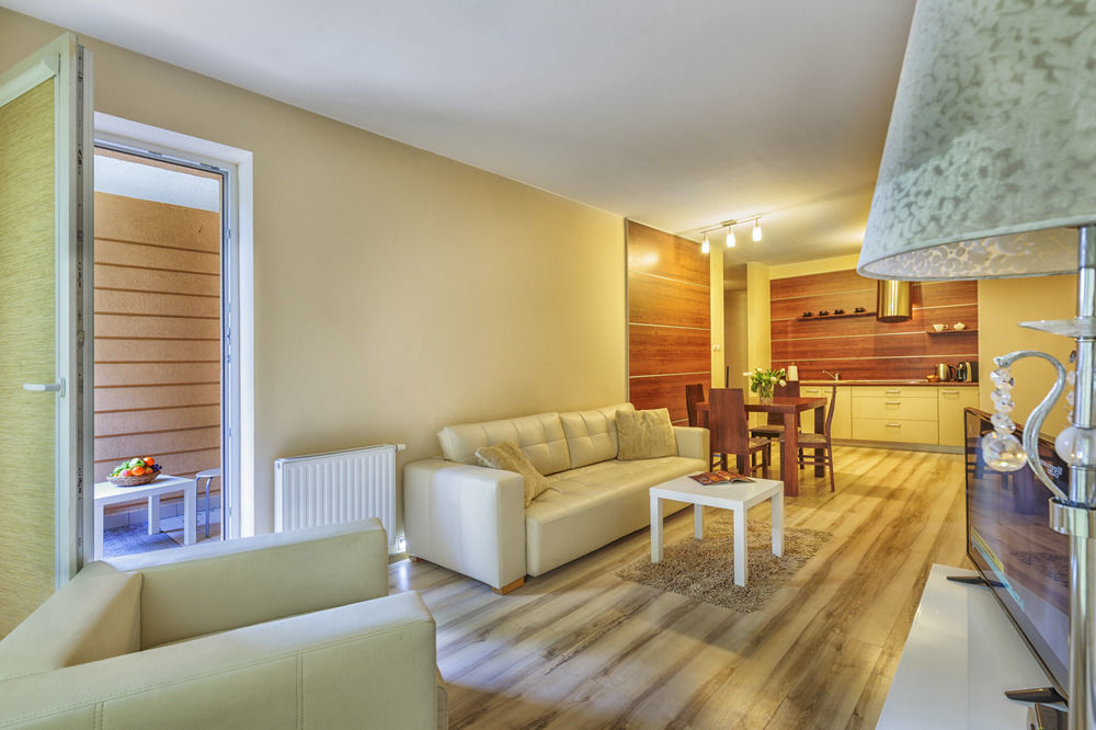 Adler Bed&Breakfast Apartment Lodz  Exterior photo