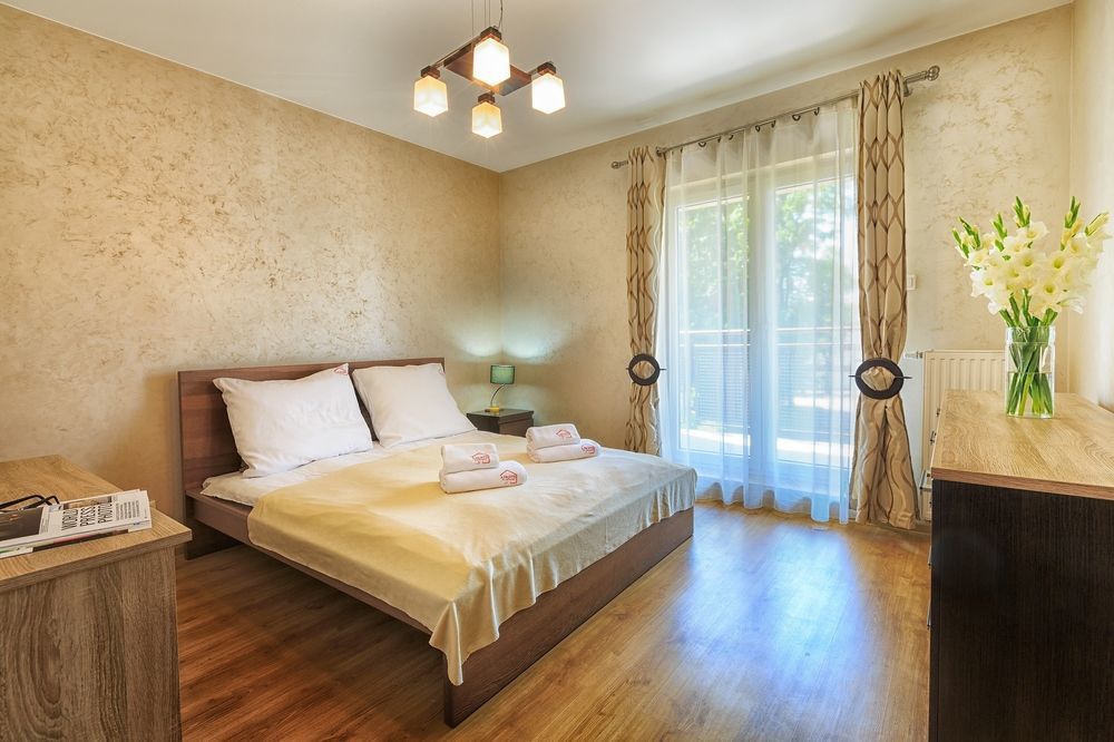 Adler Bed&Breakfast Apartment Lodz  Exterior photo