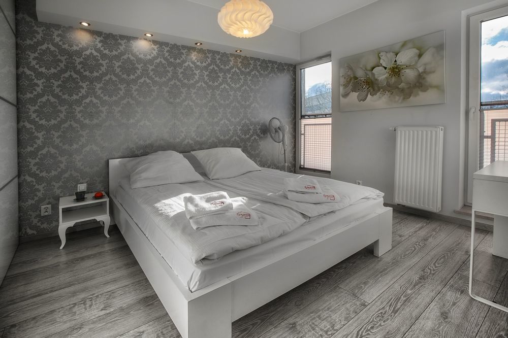 Adler Bed&Breakfast Apartment Lodz  Exterior photo